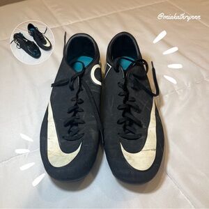 NIKE - Cristino Ronaldo - CR7 - Soccer Cleats - Women’s 7.5